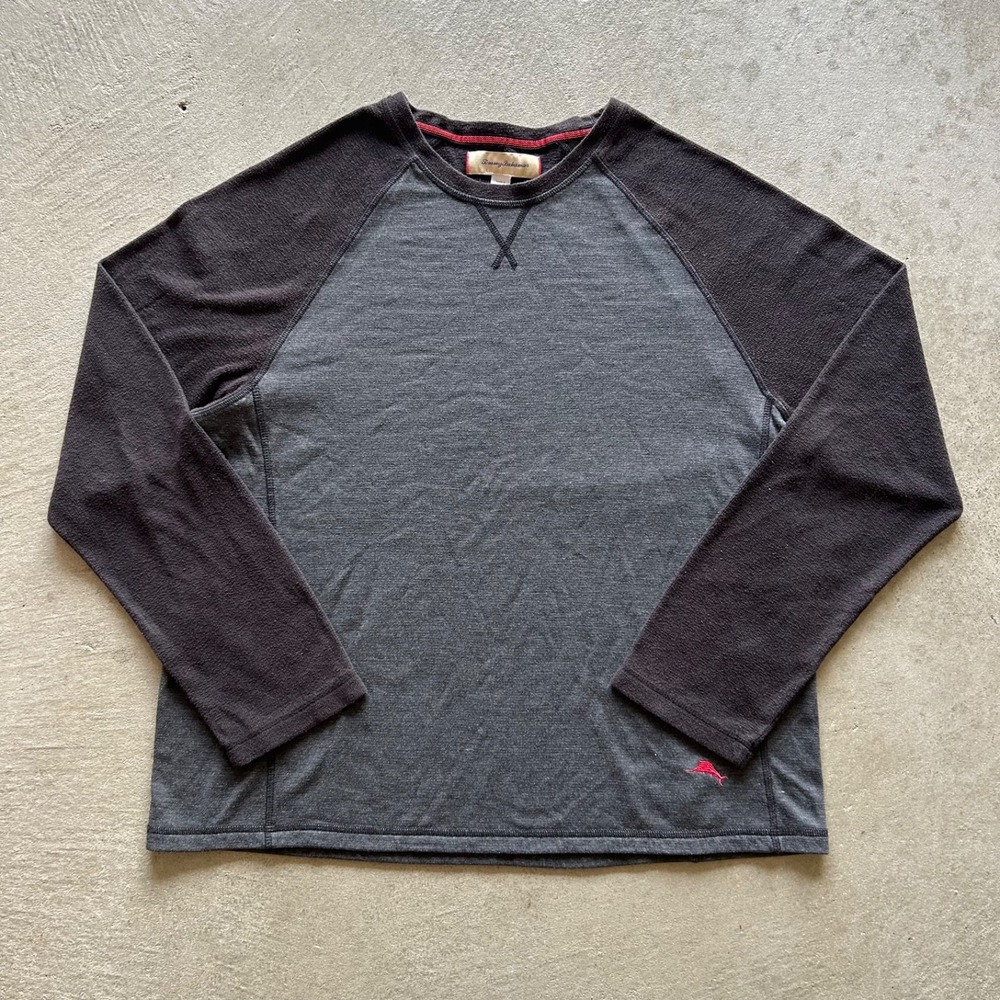 Tommy Bahama Sweatshirt Size XL Gray Black Two Tone Raglan Thermal Pullover Logo